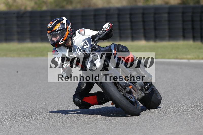 Archiv-2025/49 26.08.2025 Cornu Master School ADR/blau-bleu/44